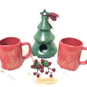 RARE Christmas birdhouse with Merry & Bright mugs